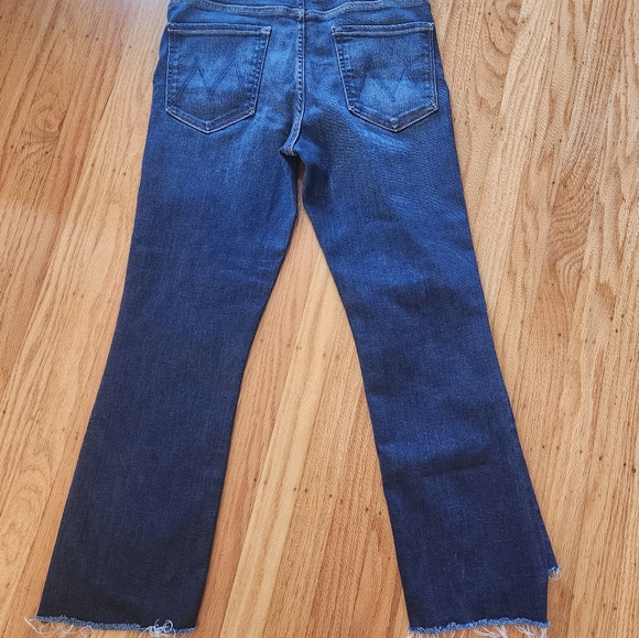 Mother The Insider Crop Fray in Home Movies - Picture 3 of 5